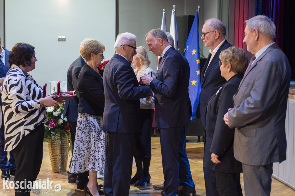 Uroczysta sesja z okazji 25-lecia powiatu