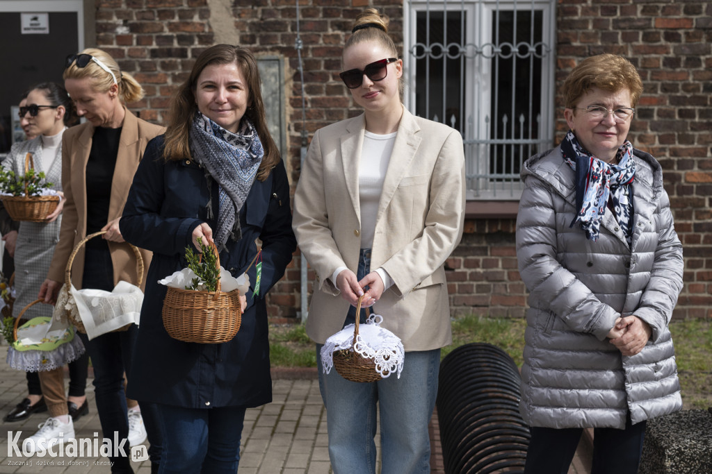 Święcenie pokarmów w Kiełczewie