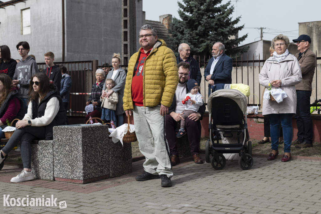 Święcenie pokarmów w Kiełczewie