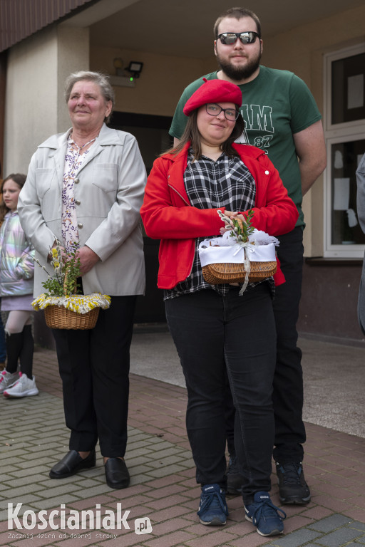 Święcenie pokarmów w Kiełczewie