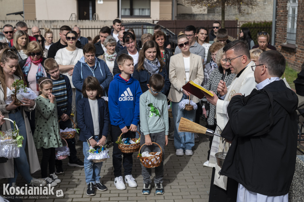 Święcenie pokarmów w Kiełczewie