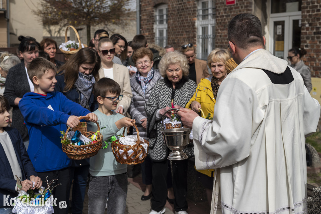 Święcenie pokarmów w Kiełczewie