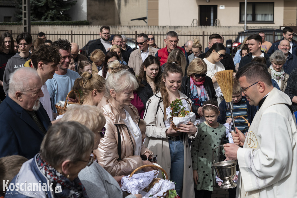 Święcenie pokarmów w Kiełczewie