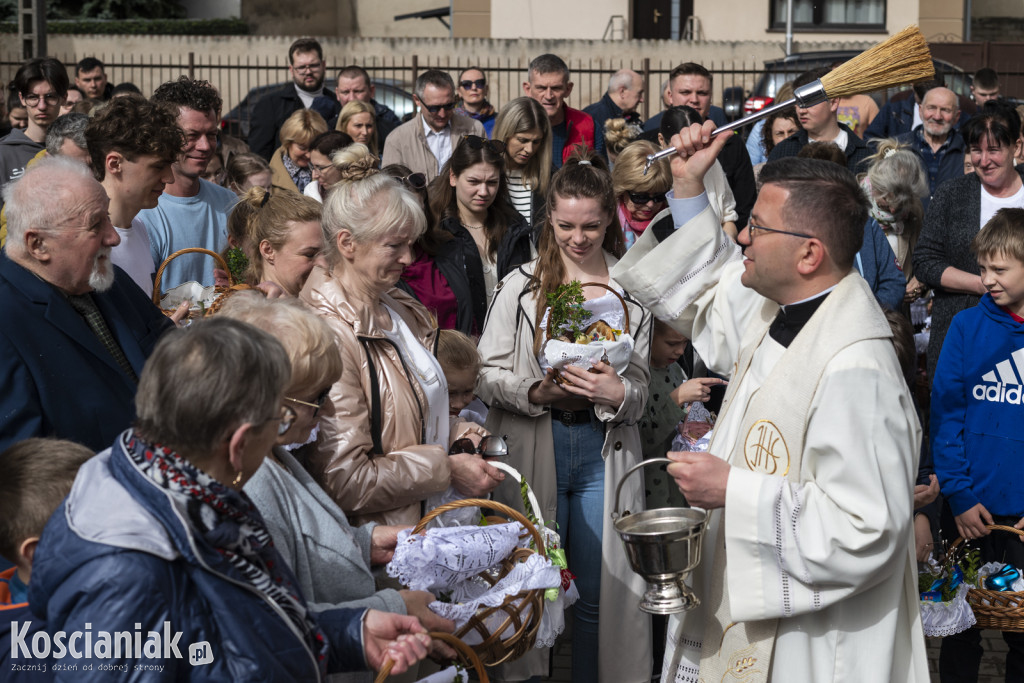 Święcenie pokarmów w Kiełczewie