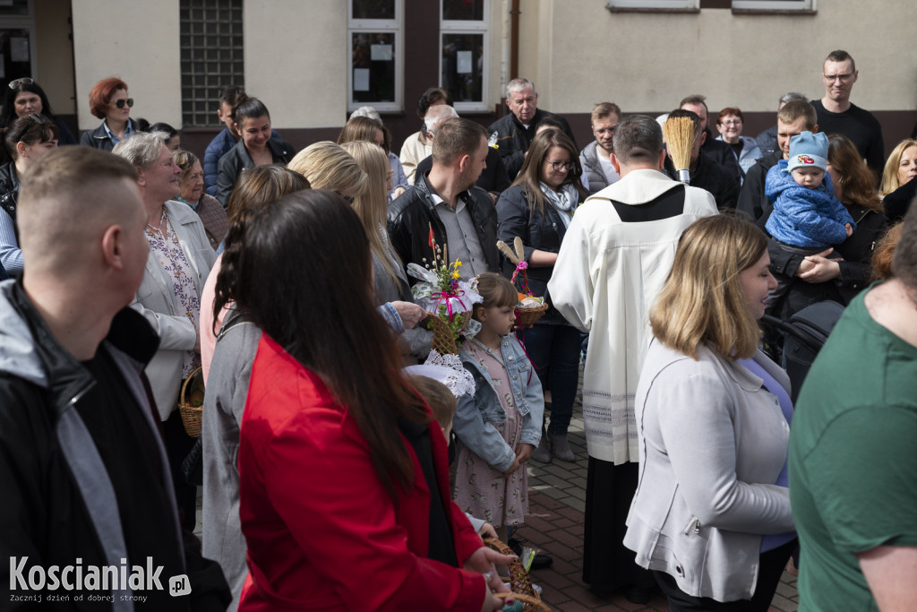 Święcenie pokarmów w Kiełczewie