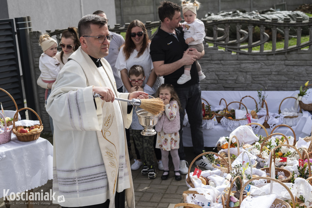 Święcenie pokarmów w Kiełczewie