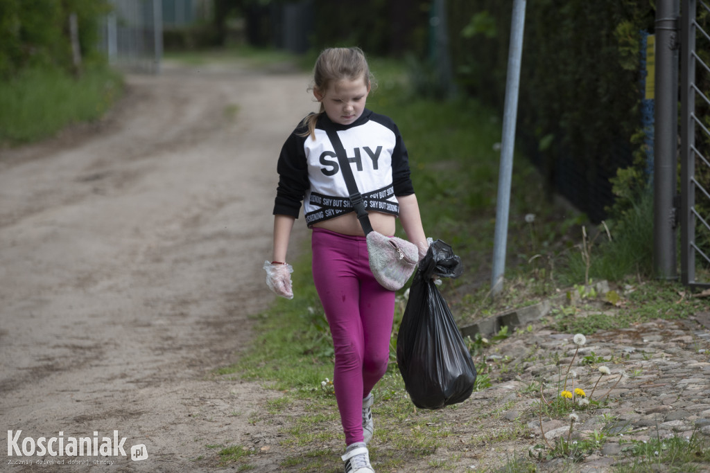 Akcja sprzątania w Nowym Dębcu