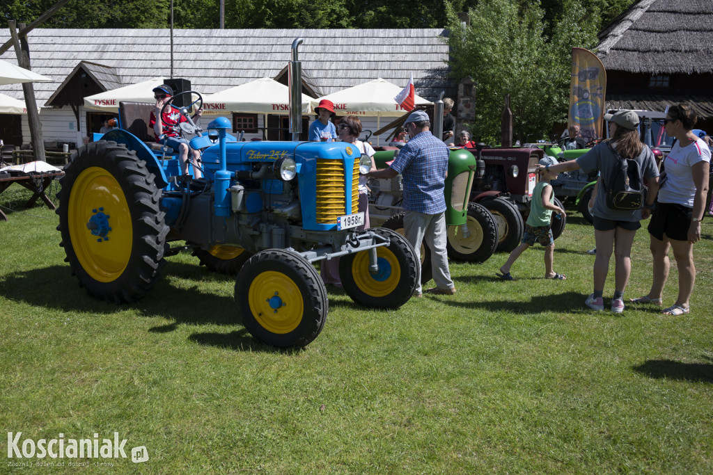 Zlot zabytkowych traktorów 2024 w Soplicowie