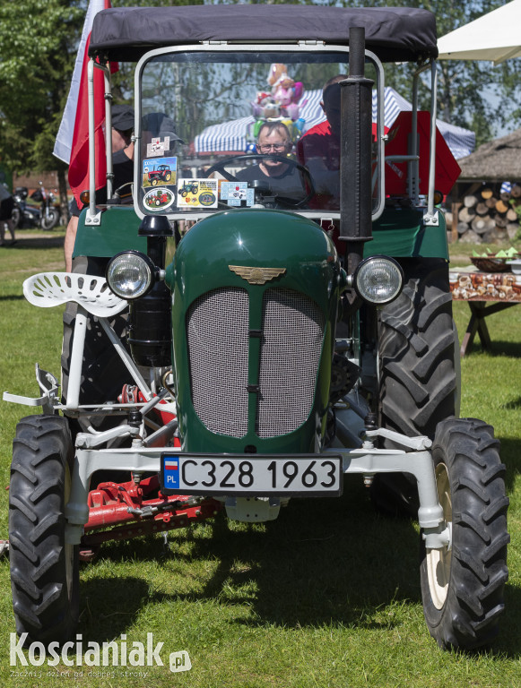 Zlot zabytkowych traktorów 2024 w Soplicowie