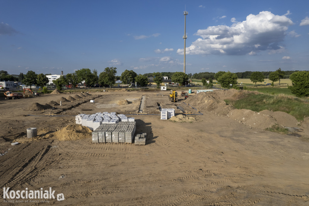 W Kościanie powstaje nowa Biedronka