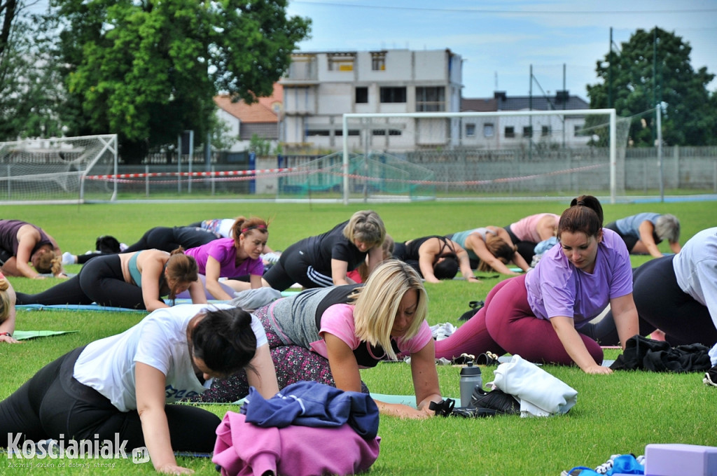 Joga na stadionie z Przystanią Mocy