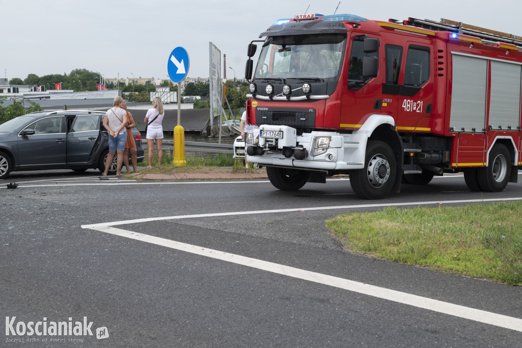 Zderzenie trzech aut na pechowym skrzyżowaniu