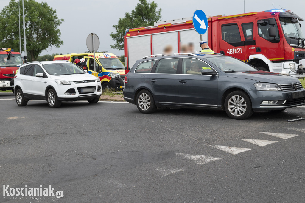 Zderzenie trzech aut na pechowym skrzyżowaniu