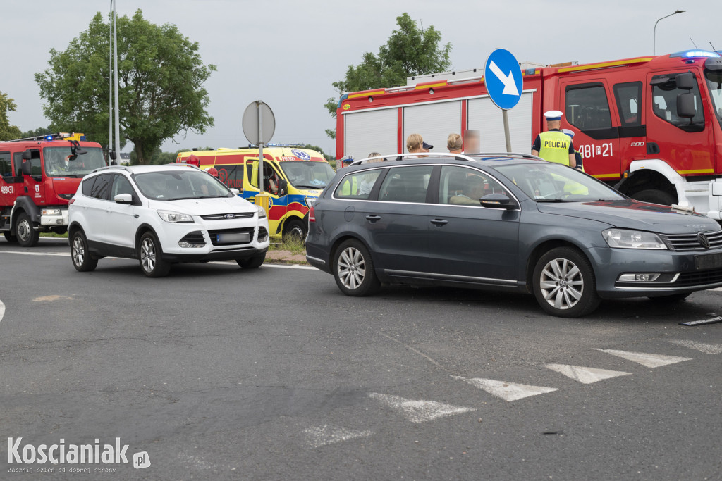 Zderzenie trzech aut na pechowym skrzyżowaniu