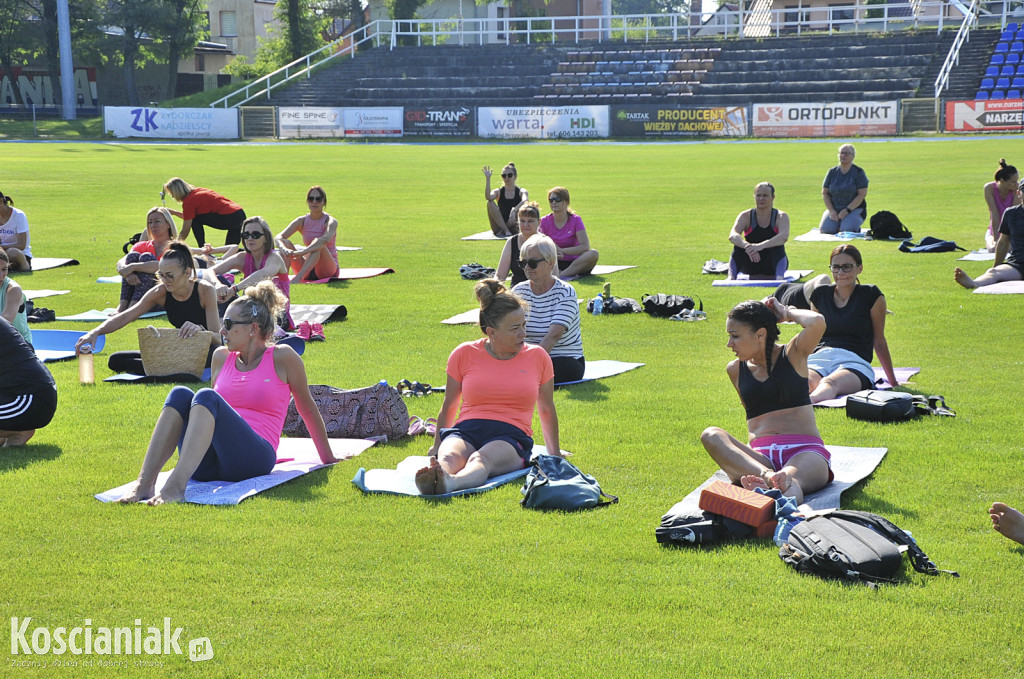 Ostatnie spotkanie z jogą na stadionie