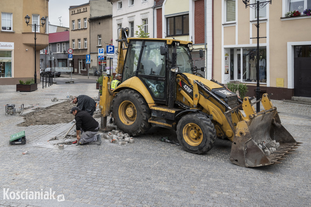 Rozpoczęły się prace naprawcze na Rynku