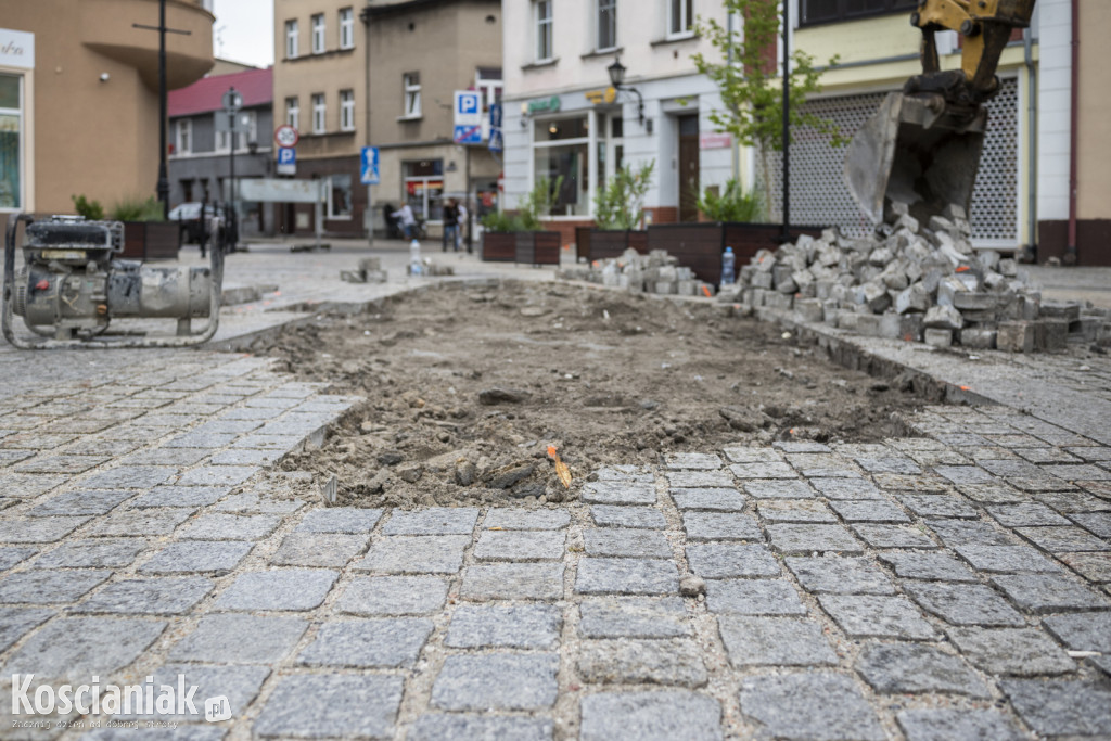 Rozpoczęły się prace naprawcze na Rynku