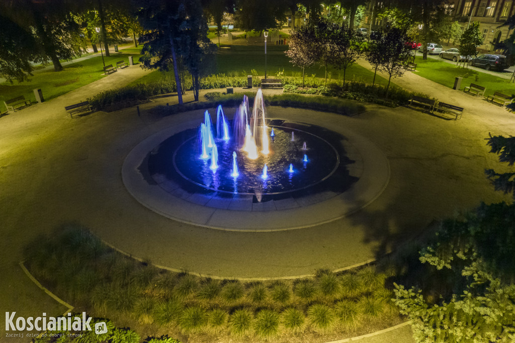 Fontanny i nocne iluminacje powinny działać