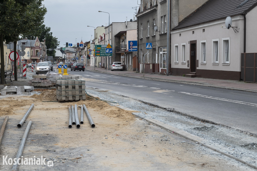 Remont Poznańskiej: drogowcy zaczęli drugi odcinek [ZDJĘCIA]