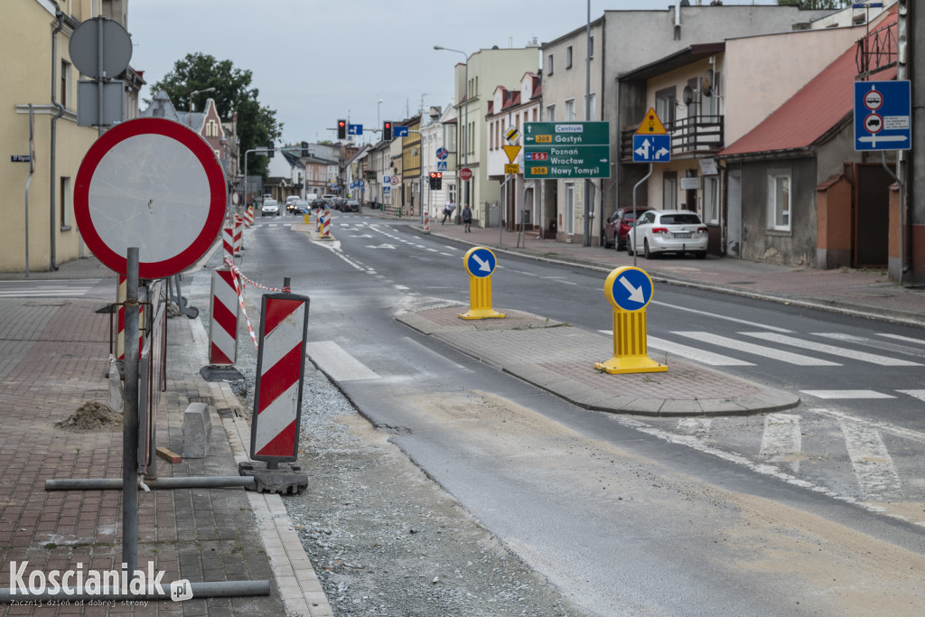 Remont Poznańskiej: drogowcy zaczęli drugi odcinek [ZDJĘCIA]