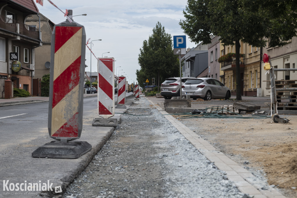 Remont Poznańskiej: drogowcy zaczęli drugi odcinek [ZDJĘCIA]