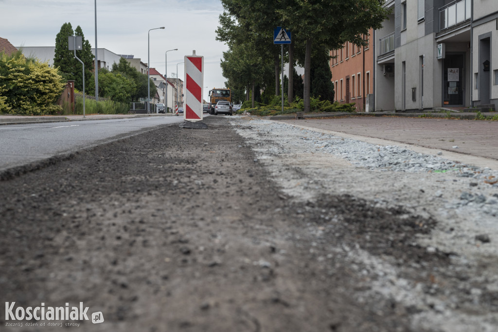 Remont Poznańskiej: drogowcy zaczęli drugi odcinek [ZDJĘCIA]