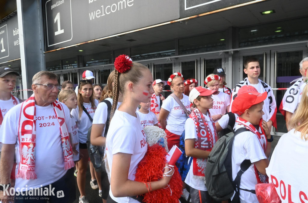 Grupa z Racotu kibicuje w Paryżu