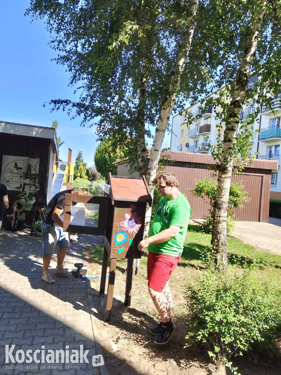 „Wędrująca książka” stanęła na os. Piastowskim