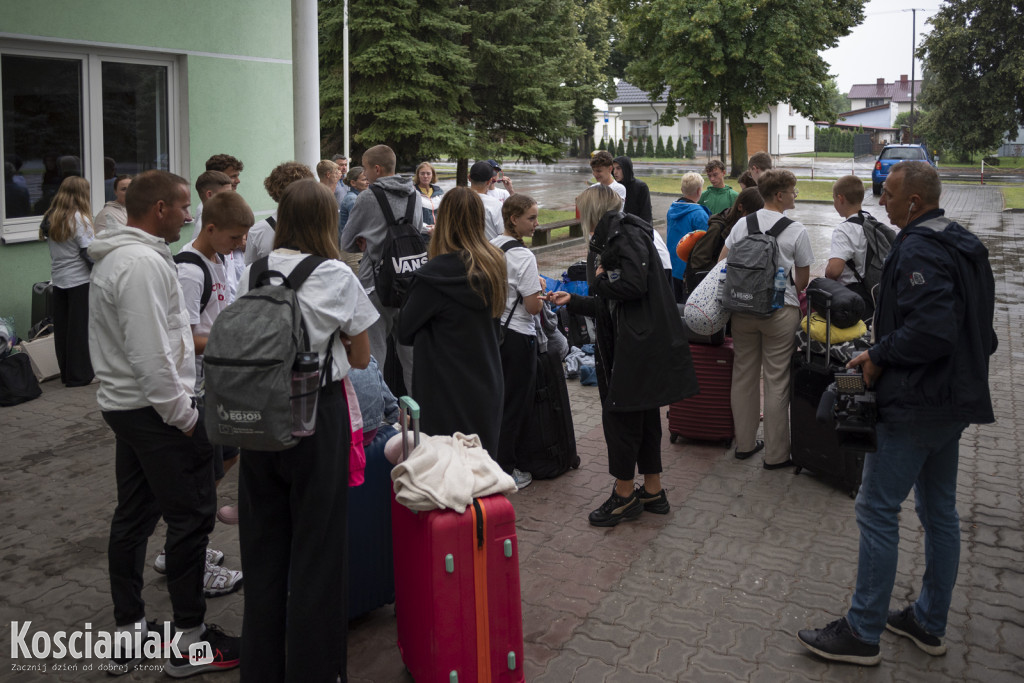 Druga grupa kibiców z Racotu wyjechała do Paryża