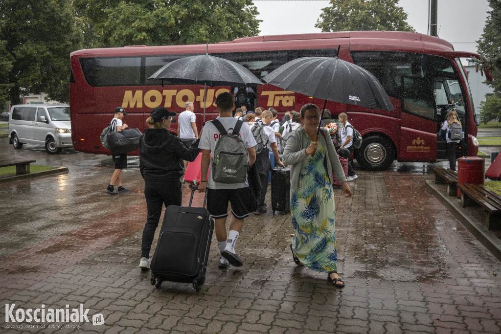 Druga grupa kibiców z Racotu wyjechała do Paryża