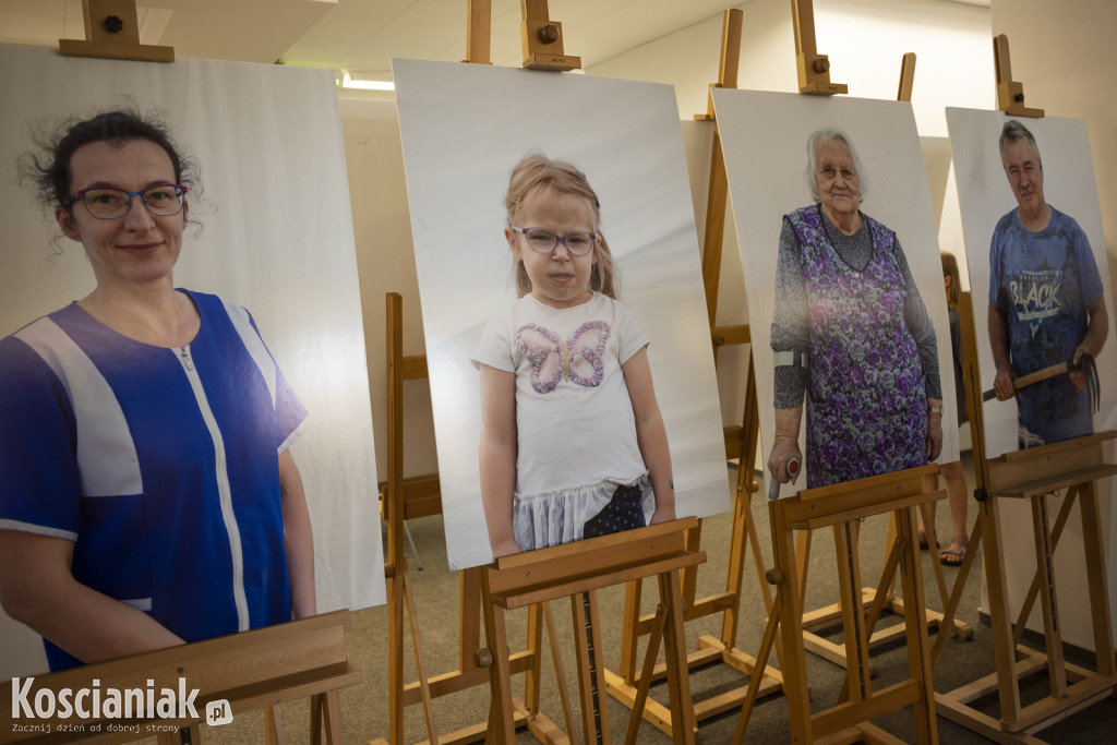 Wystawa „Fotografowie wędrowni” w bibliotece