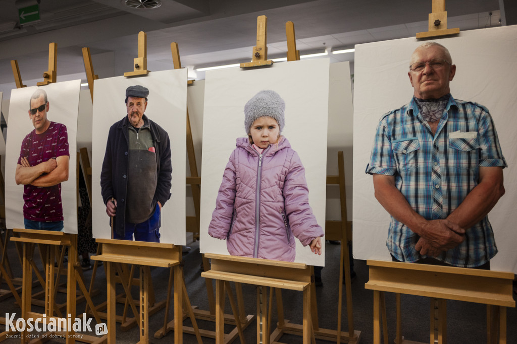 Wystawa „Fotografowie wędrowni” w bibliotece