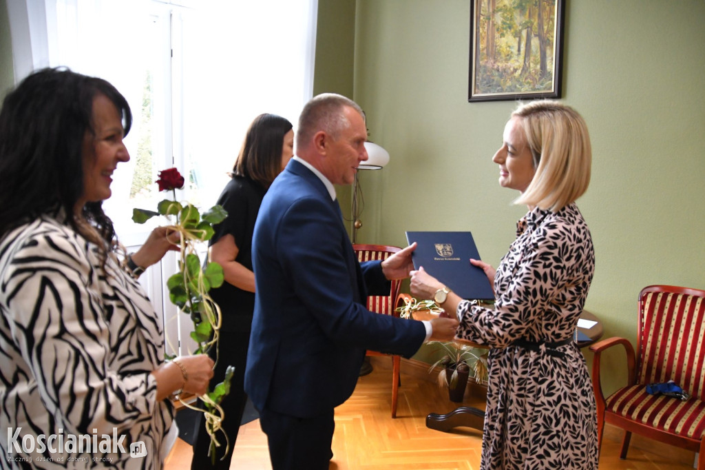 Starosta wręczył awanse nauczycielom