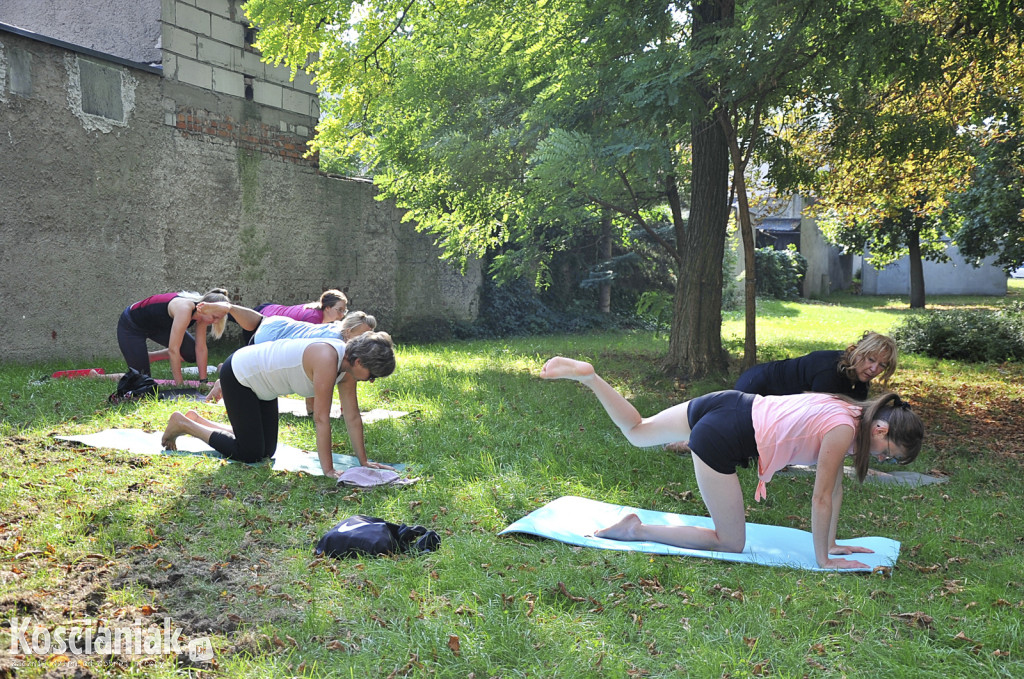 Ostatnia wakacyjna „Joga na trawie”