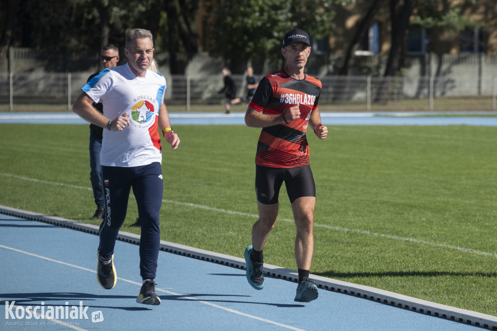 Dominik Wolff na stadionie z Kolbergowiczami