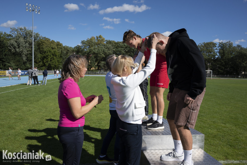 Dominik Wolff na stadionie z Kolbergowiczami