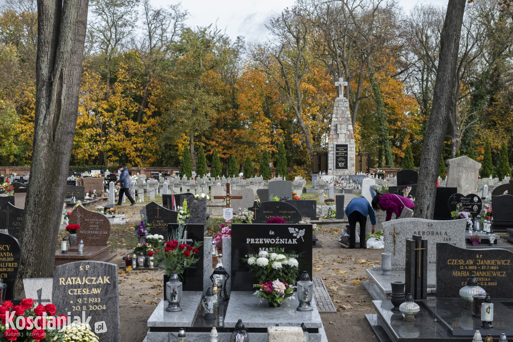 Kościańskie cmentarze przed 1 listopada