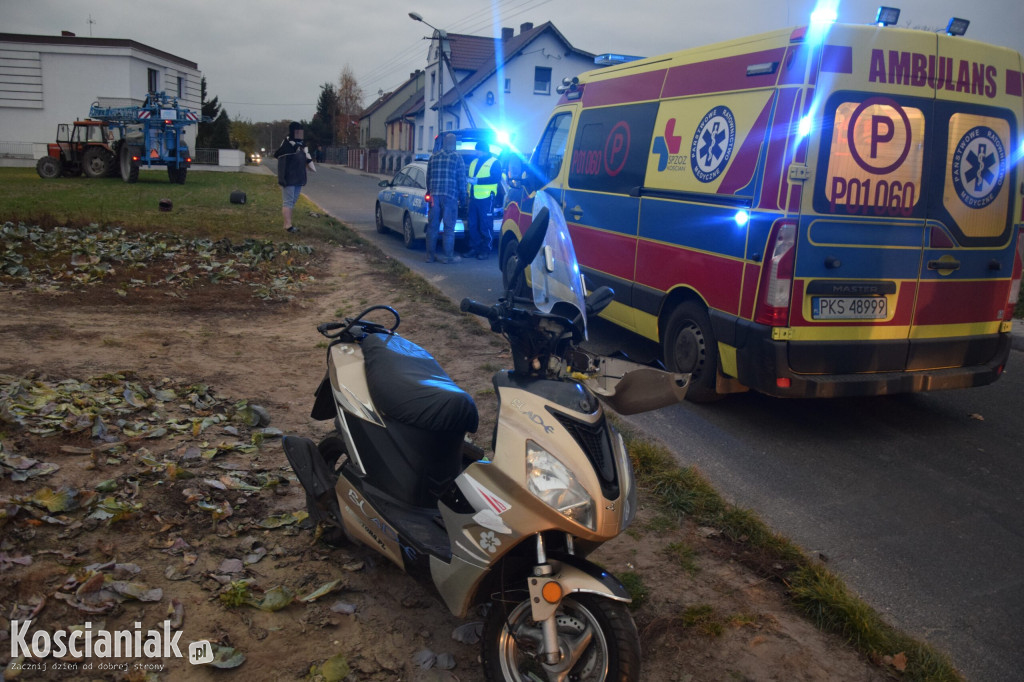 Motorowerzysta potrącony przez ciągnik rolniczy