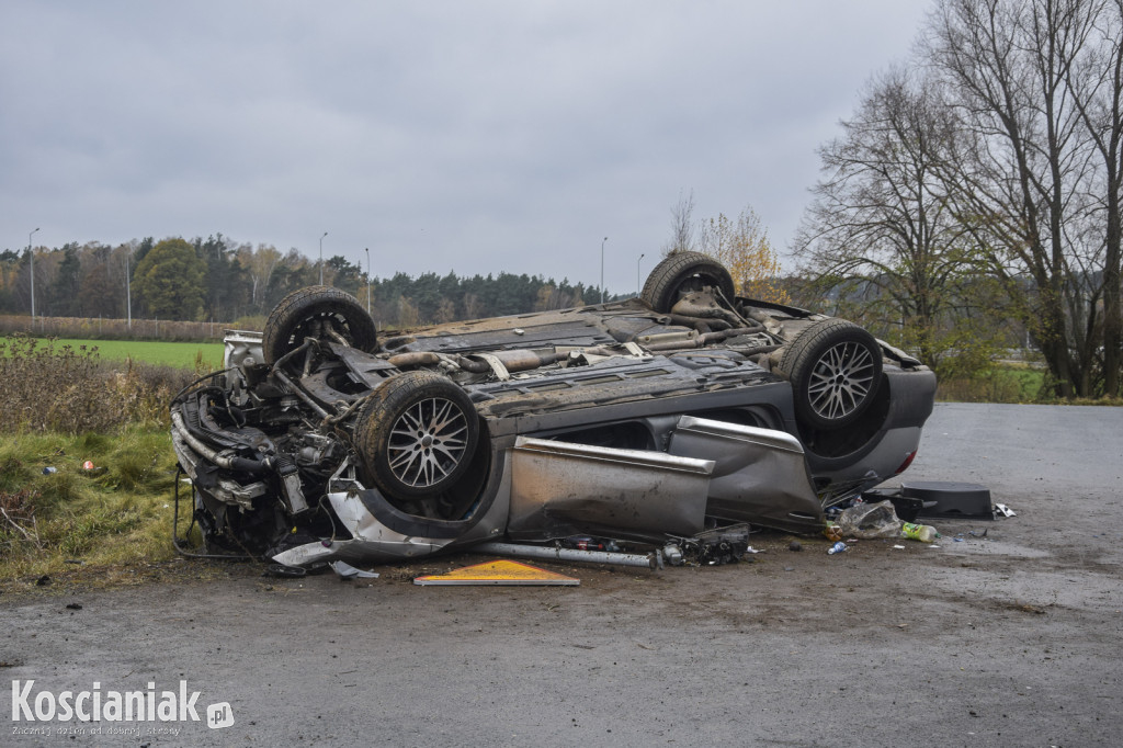 Pijany kierowca dachował za Radomickiem