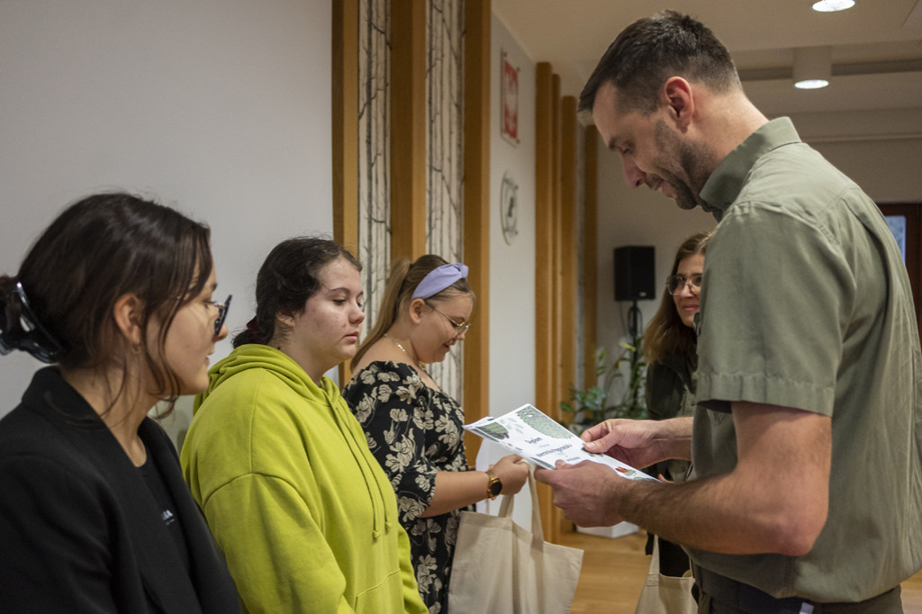 Nagrody dla laureatów konkursu Nadleśnictwa