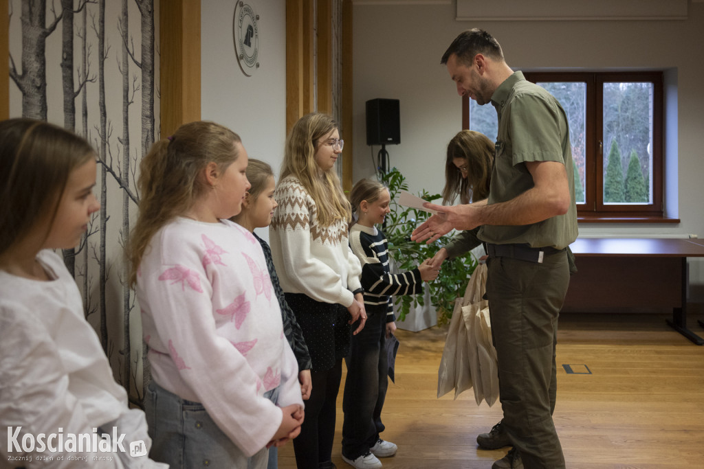 Nagrody dla laureatów konkursu Nadleśnictwa