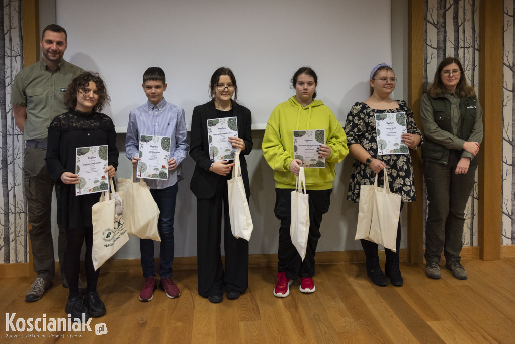 Nagrody dla laureatów konkursu Nadleśnictwa