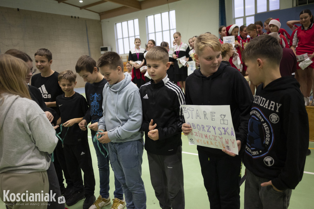 Turniej piłki ręcznej w Starych Oborzyskach