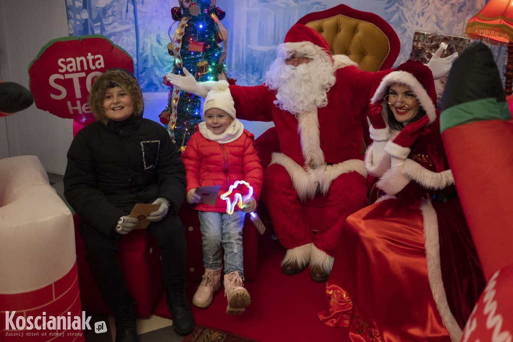 Mikołajki z Krainą Bajek na Rynku w Kościanie