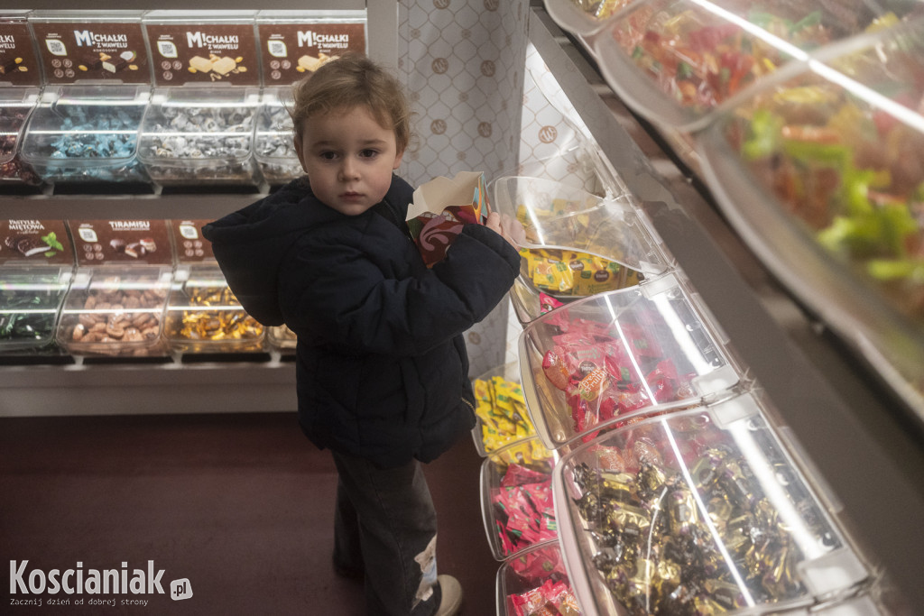 Mikołajki z Krainą Bajek na Rynku w Kościanie