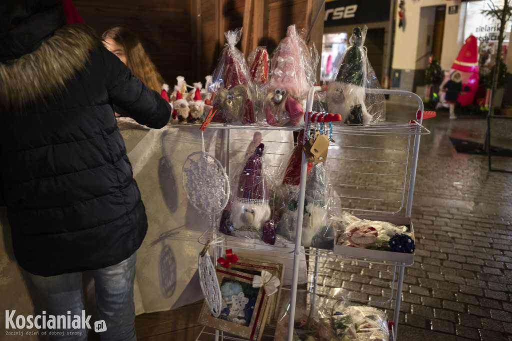 Mikołajki z Krainą Bajek na Rynku w Kościanie