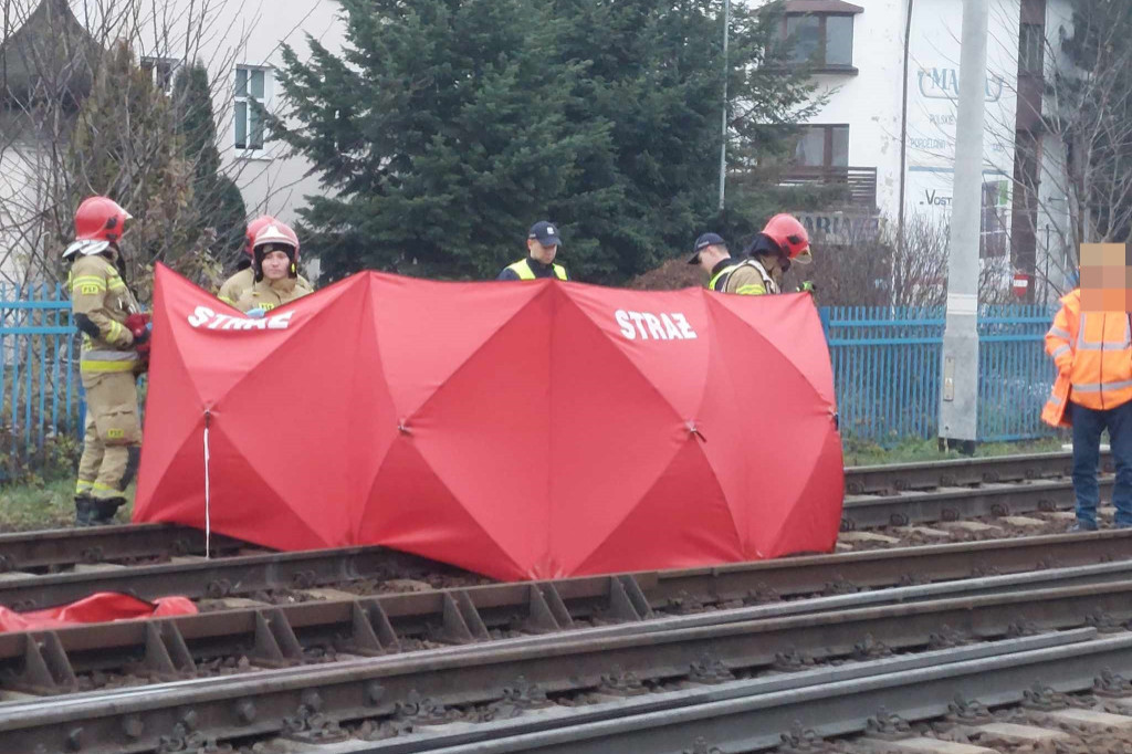 Mężczyzna zginął pod kołami pociągu w Lesznie