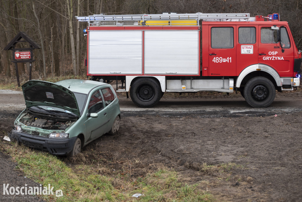 Kolizja dwóch aut przed Racotem