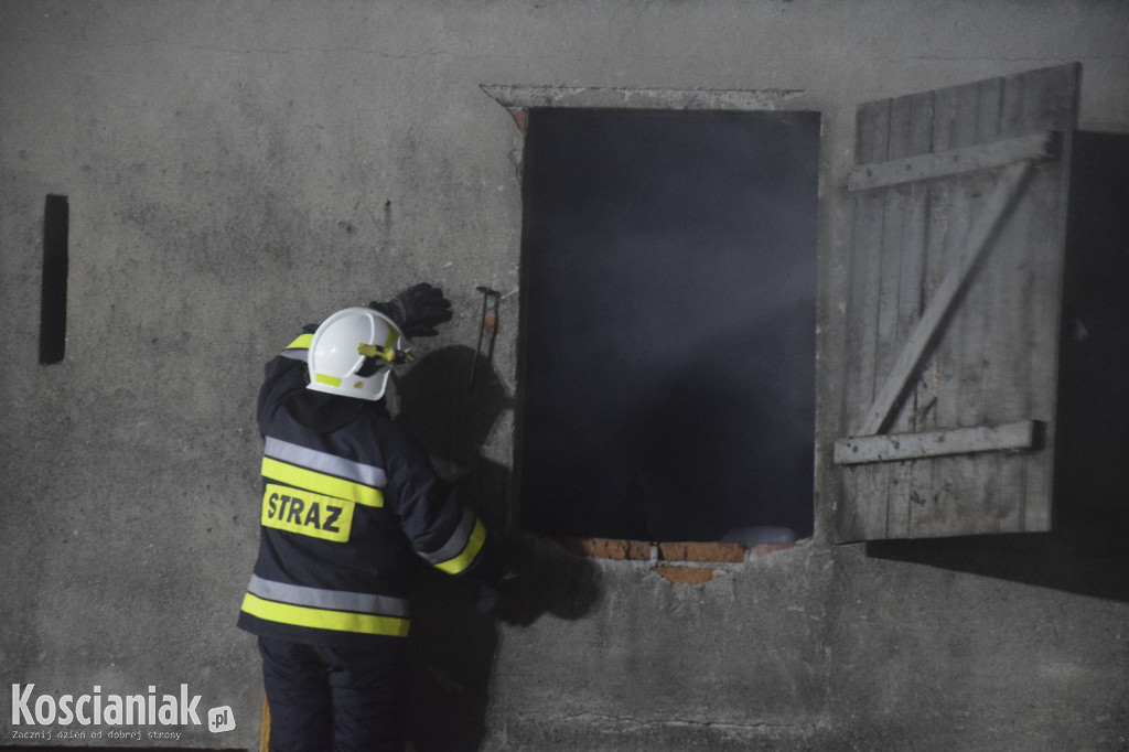 Pożar budynku gospodarczego w Sylwestra w Kurowie