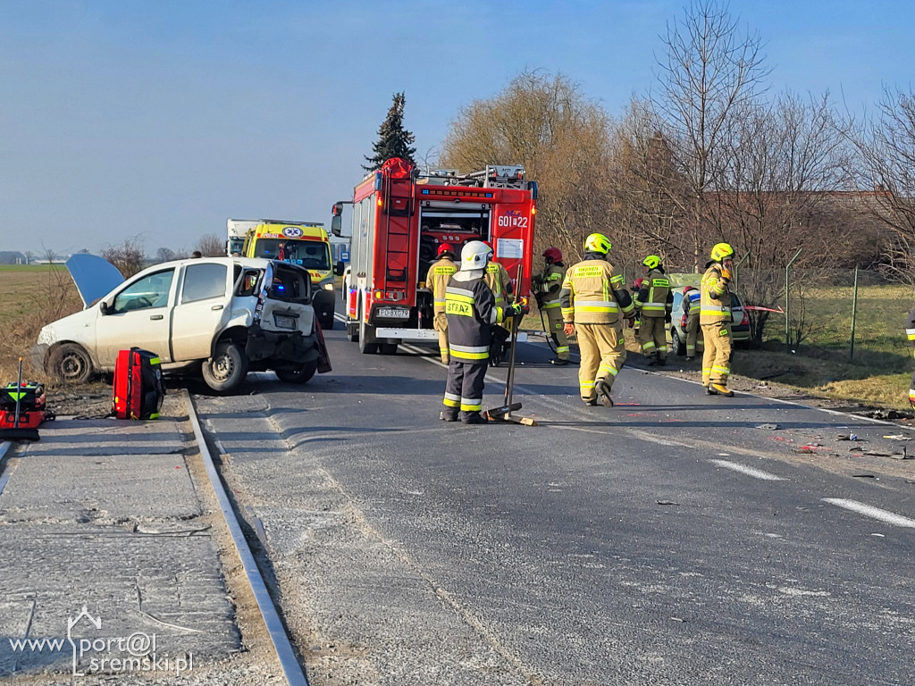 Poważna kolizja pomiędzy Czempiniem a Śremem